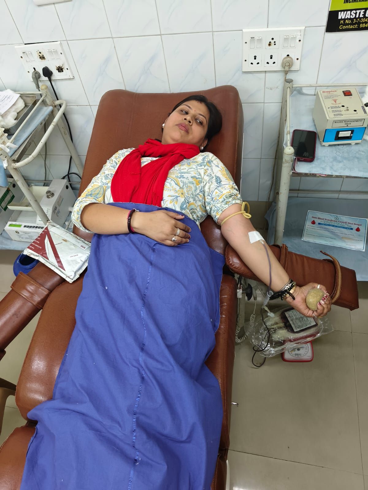 পুলওয়ামা শহীদদের স্মরণে বর্ধমানে অনুষ্ঠিত হলো রক্তদান শিবির