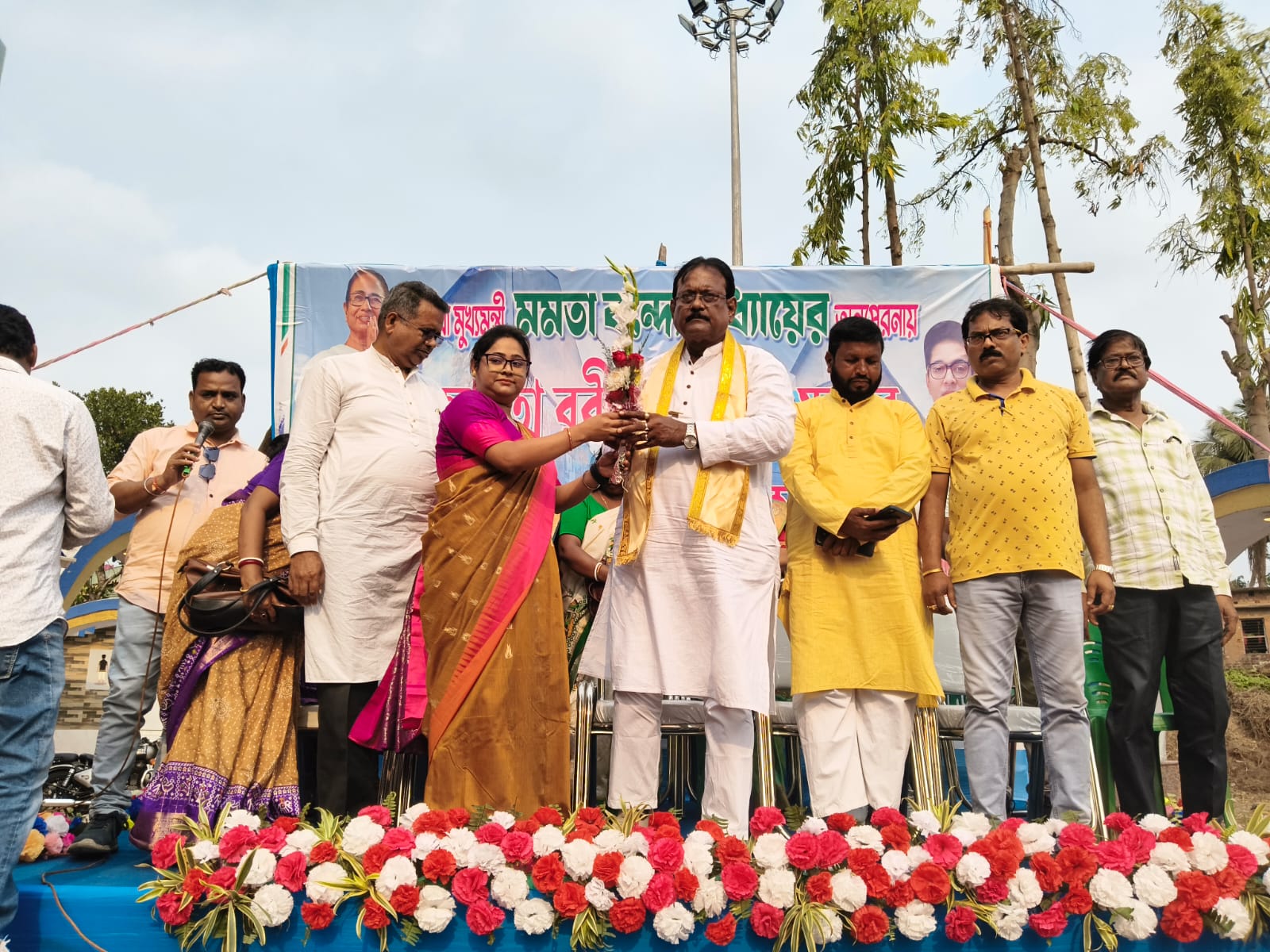 নবরূপে আত্মপ্রকাশ ঘটল রবীন্দ্র-নজরুল মঞ্চের 