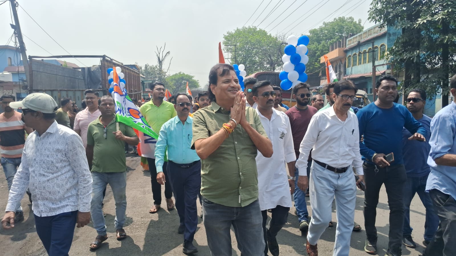 প্রচারে এলাকায় ঝড় তুললেন তৃণমূল কংগ্রেস প্রার্থী 