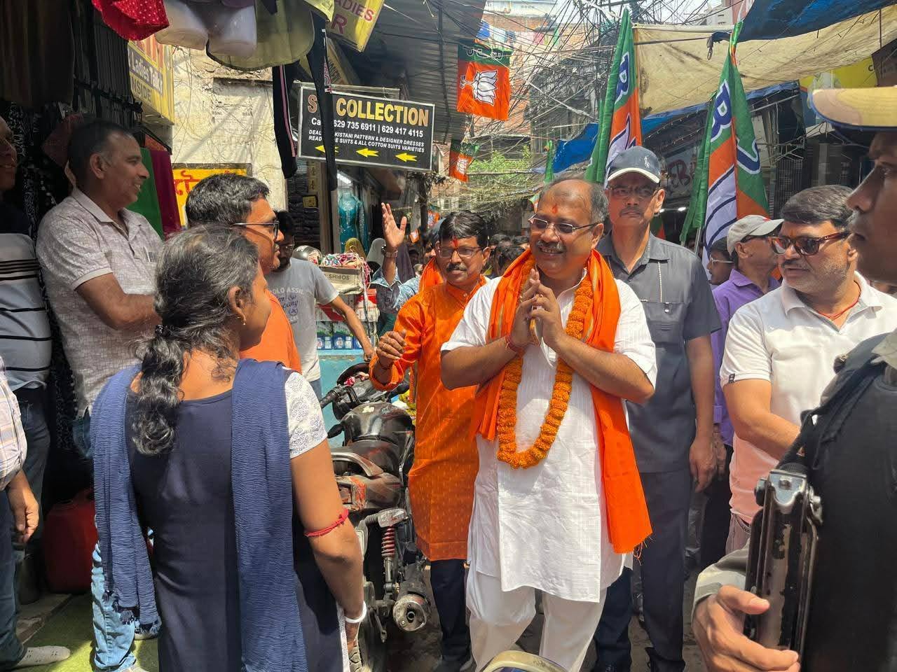 পুজো দিয়ে প্রচার শুরু আসানসোল উত্তরের বিজেপি প্রার্থীর