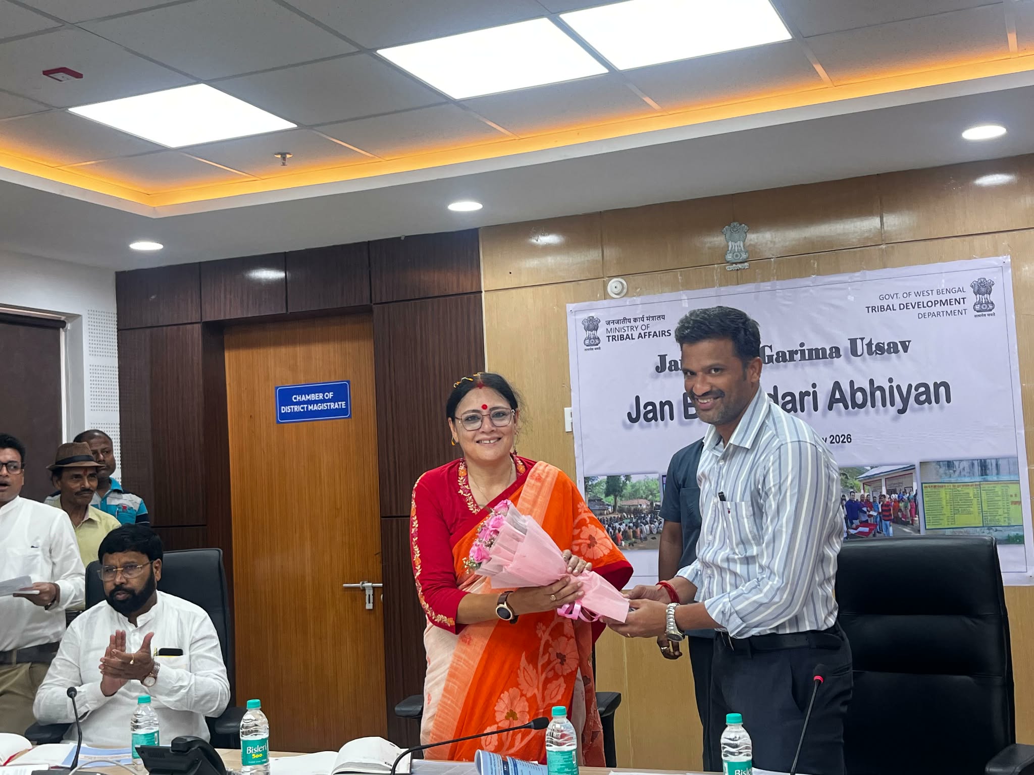 মন্ত্রীর মেগা বৈঠক, লক্ষ্য জেলার সামগ্রিক উন্নয়ন