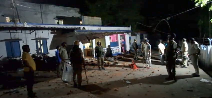 পুলিশ ফাঁড়িতে হামলা-ভাঙচুর: কড়া পদক্ষেপের হুঁশিয়ারি