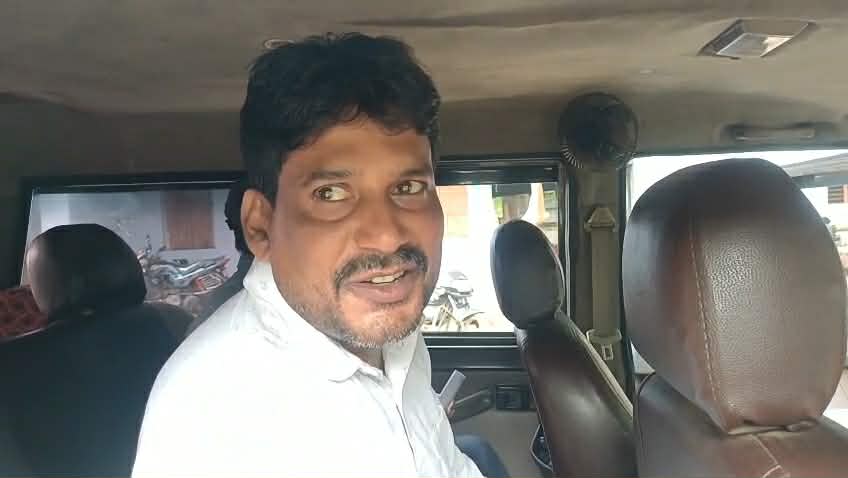 সন্ত্রাস ও প্রতারণার অভিযোগে গ্রেপ্তার তৃণমূল শ্রমিক নেতা