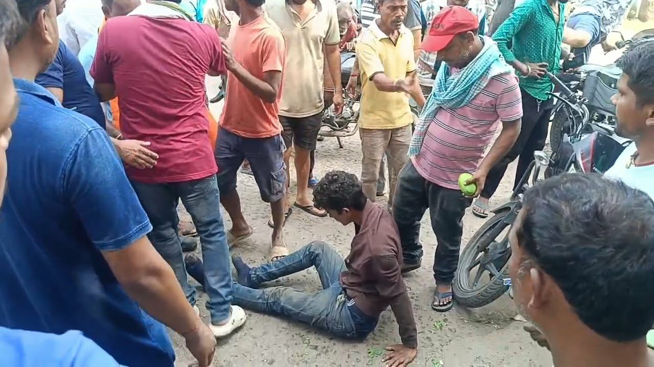মোবাইল চুরি করে পালানোর সময় গণপিটুনির শিকার যুবক, উদ্ধার করল পুলিশ