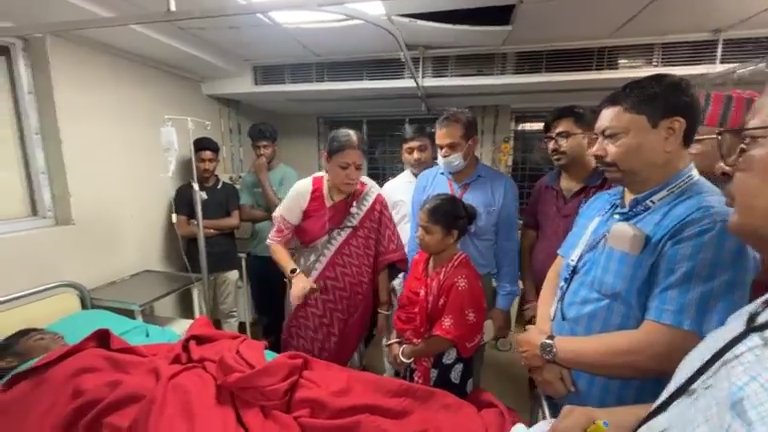 ফুটবল মাঠে বজ্রপাত: প্রাণ হারাল দশম শ্রেণির ছাত্র