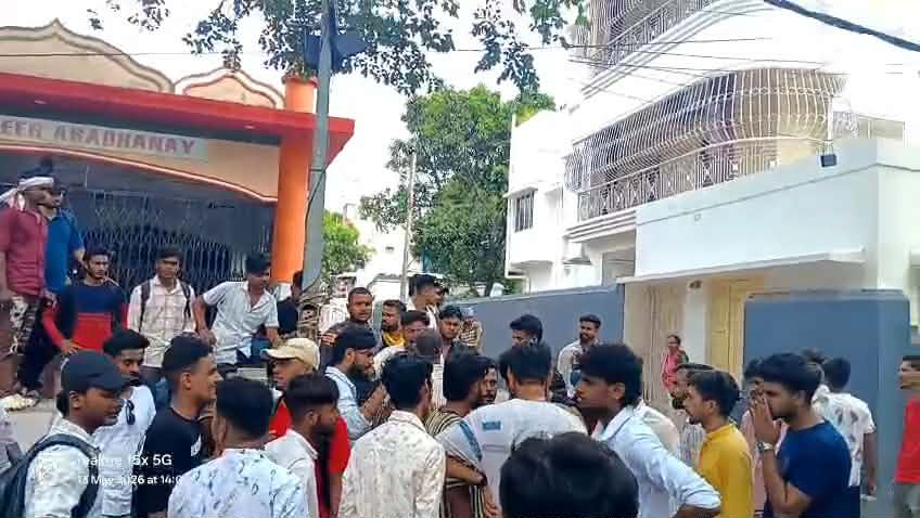 আসানসোল বিবি কলেজে ছাত্র সংঘর্ষ: উত্তপ্ত ক্যাম্পাস, মোতায়েন পুলিশ