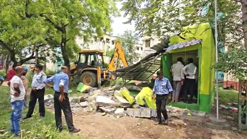 বার্নপুরে তৃণমূলের দলীয় কার্যালয় ভাঙল 'সেল', এলাকায় চাঞ্চল্য