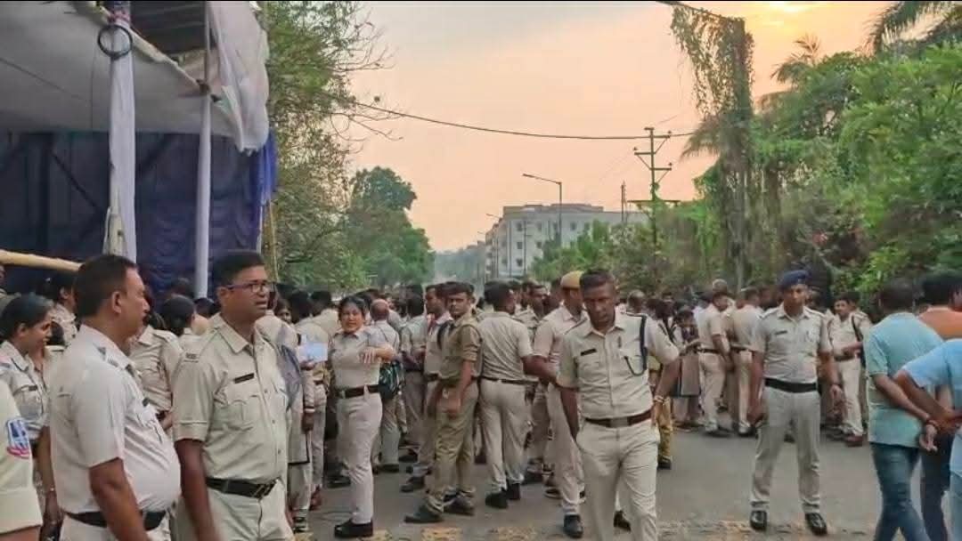 গণনার দিন: কড়া নিরাপত্তায় মুড়ে ফেলা হলো আসানসোল–দুর্গাপুর