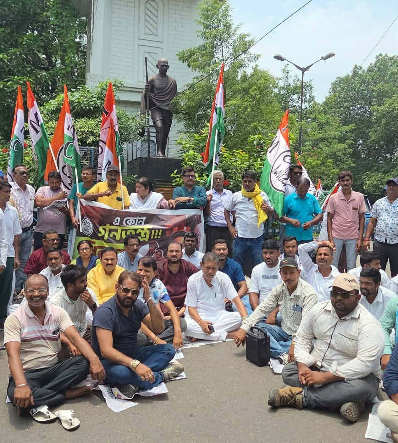 অভিষেকের ওপর হামলার প্রতিবাদে উত্তাল আসানসোল, তৃণমূলের রাজ্যজুড়ে বিক্ষোভ