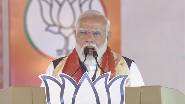 আন্তর্জাতিক বাজারে অস্থিরতা: দেশবাসীকে সংযত ও সঙ্কল্পবদ্ধ হওয়ার আহ্বান প্রধানমন্ত্রীর