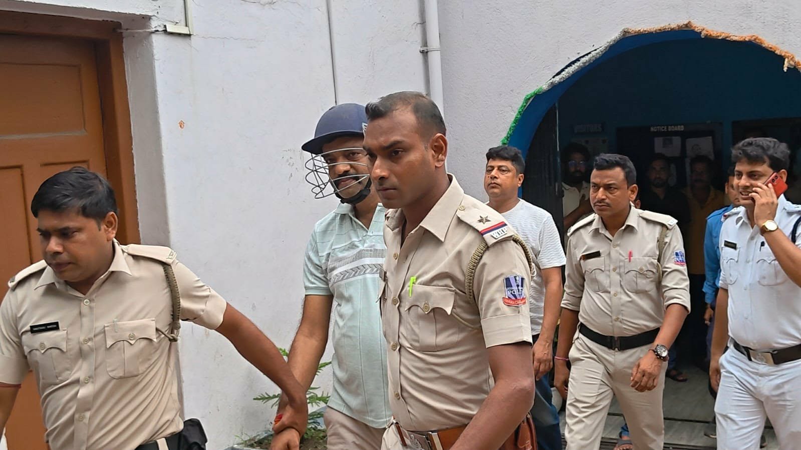অবৈধ পাথর খাদান মামলায় গ্রেফতার তৃণমূল নেতা ভোলা সিং