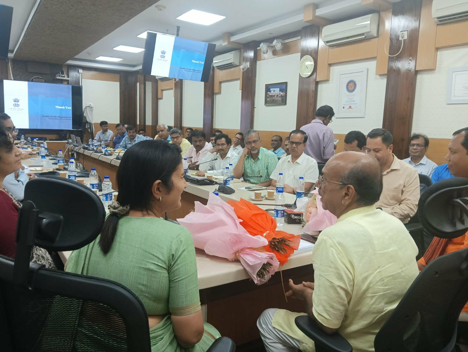 হাইভোল্টেজ বৈঠক: দায়িত্ব নিয়েই ‘অ্যাকশন মোডে’ মন্ত্রী অজয় কুমার পোদ্দার