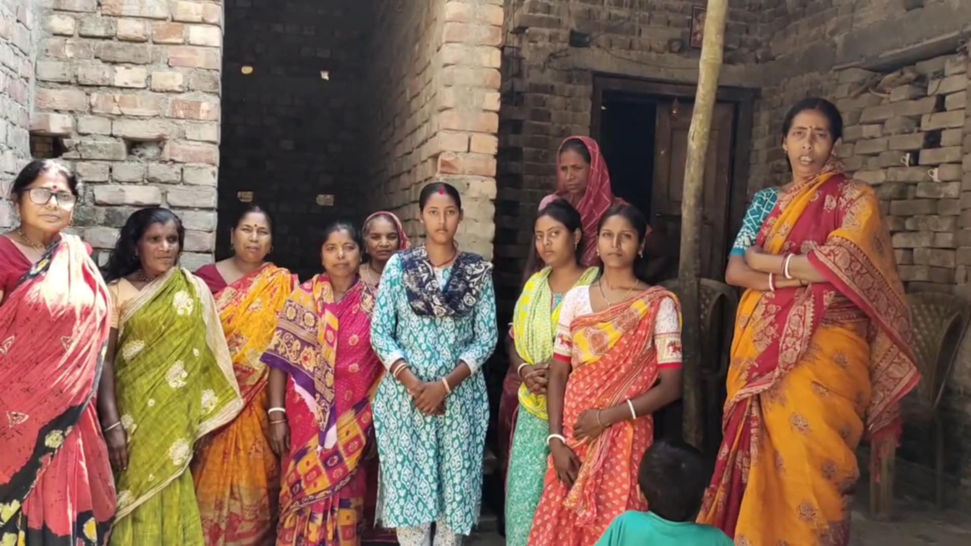 স্বামীর অবৈধ কীর্তির পদা ফাঁস করলেন খোদ স্ত্রী স্বামীর অবৈধ কীর্তির পদা ফাঁস করলেন খোদ স্ত্রী