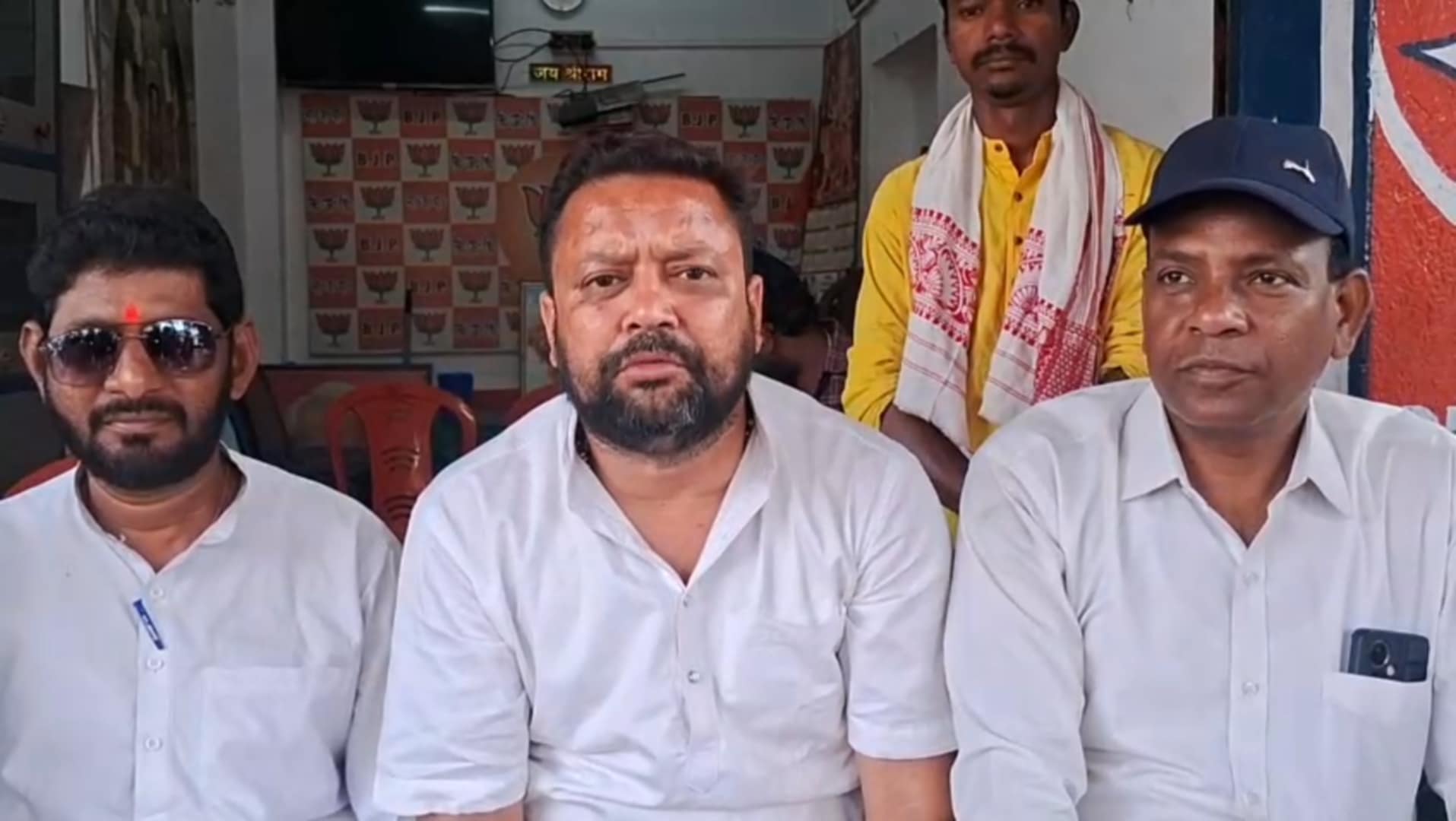 হনুমান মহাজন্ম উৎসব কমিটির পক্ষ থেকে সাংবাদিক সম্মেলন হনুমান মহাজন্ম উৎসব কমিটির পক্ষ থেকে সাংবাদিক সম্মেলন
