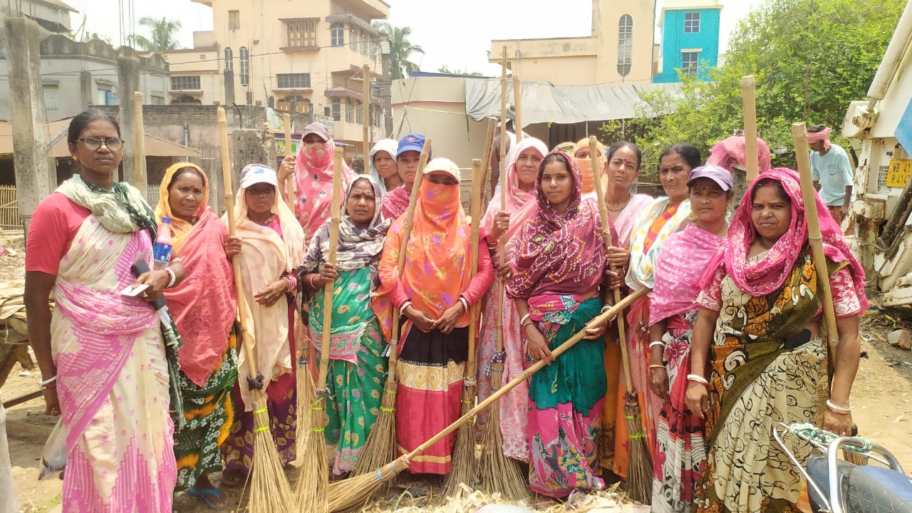 শহরকে পরিচ্ছন্ন রাখতে গুসকরা পুরসভার অর্থবহ উদ্যোগ শহরকে পরিচ্ছন্ন রাখতে গুসকরা পুরসভার অর্থবহ উদ্যোগ
