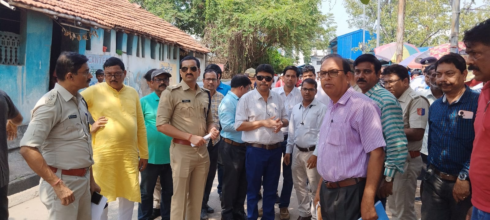 আসানসোল জেলা হাসপাতালে যানজট সমস্যা সমাধানে পরিদর্শনে প্রশাসন আসানসোল জেলা হাসপাতালে যানজট সমস্যা সমাধানে পরিদর্শনে প্রশাসন