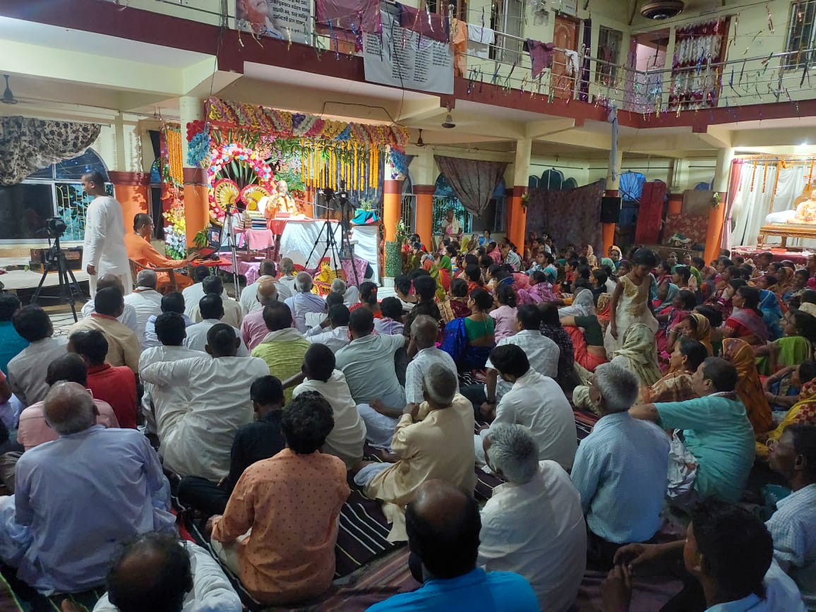 বাঁকুড়ার মন্দিরে শুরু হলো গৌর ভাগবত কথা বাঁকুড়ার মন্দিরে শুরু হলো গৌর ভাগবত কথা