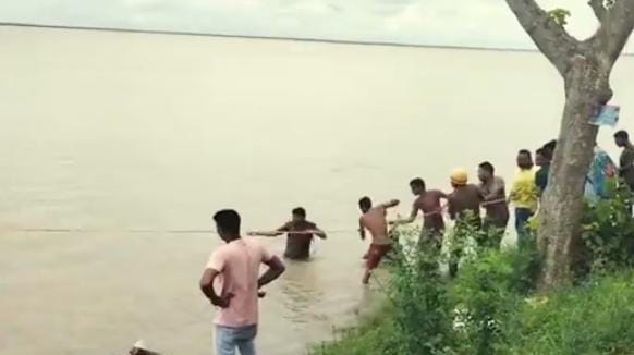 ডায়মন্ড হারবার হুগলি নদী থেকে উদ্ধার মহিলার দেহ, তদন্তে পুলিশ