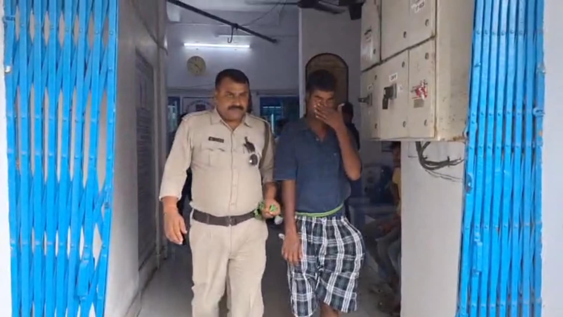 লোহার রড দিয়ে খুনের অভিযোগ দুর্গাপুরে লোহার রড দিয়ে খুনের অভিযোগ দুর্গাপুরে