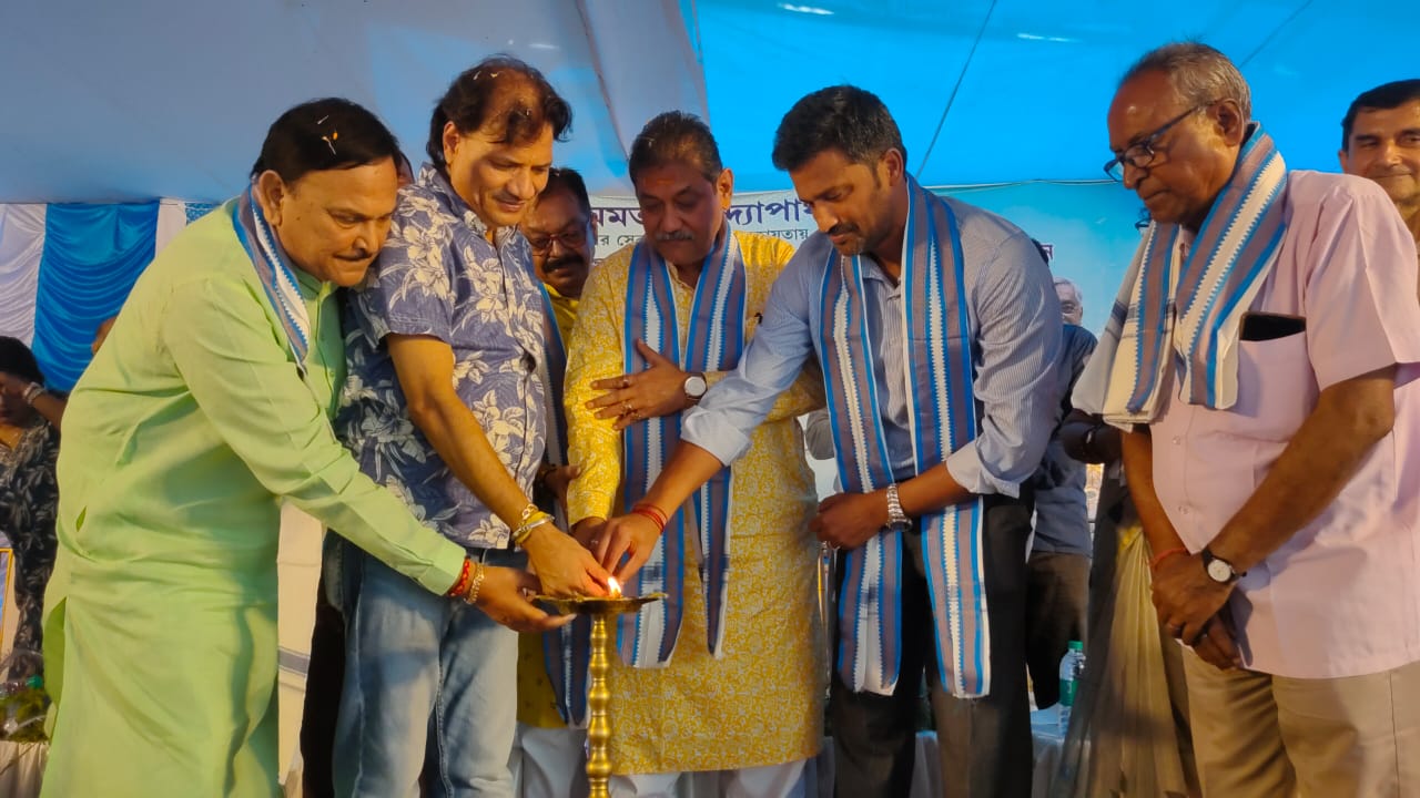 দ্যা বর্ধমান সেন্ট্রাল সমবায় ব্যাংক রূপনারায়ানপুর শাখার উদ্বোধন করলেন বারাবনির বিধায়ক তথা মেয়র বিধান উপাধ্যায় দ্যা বর্ধমান সেন্ট্রাল সমবায় ব্যাংক রূপনারায়ানপুর শাখার উদ্বোধন করলেন বারাবনির বিধায়ক তথা মেয়র বিধান উপাধ্যায়