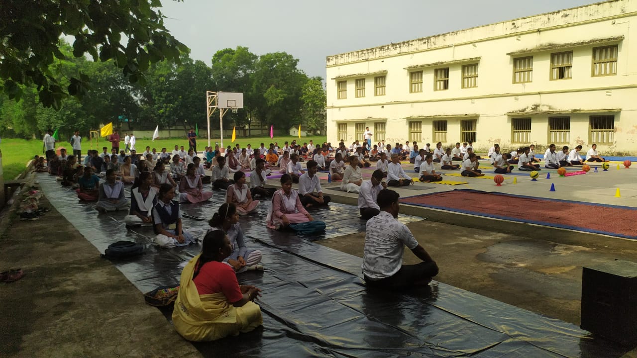গুসকরা মহাবিদ্যালয়ে পালিত হলো আন্তর্জাতিক যোগা দিবস গুসকরা মহাবিদ্যালয়ে পালিত হলো আন্তর্জাতিক যোগা দিবস