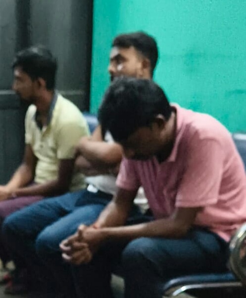 চিত্তরঞ্জনে বেসরকারি নিরাপত্তারক্ষীদের অপরাধে আতঙ্কিত শহর চিত্তরঞ্জনে বেসরকারি নিরাপত্তারক্ষীদের অপরাধে আতঙ্কিত শহর