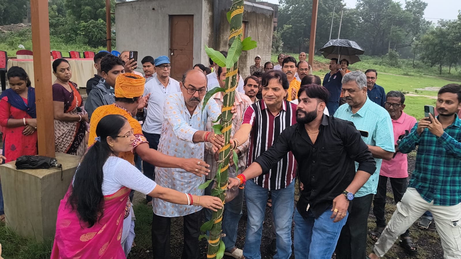 অরবিন্দ নগর সার্বজনীন দুর্গাপূজা উৎসব কমিটির খুঁটি পূজা