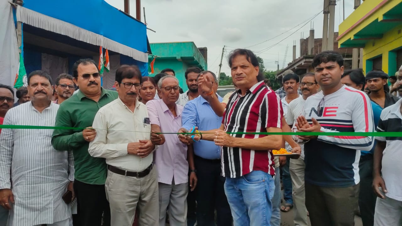 সালানপুরে রাস্তার শিল্যানাস করলেন বিধায়ক তথা মেয়র বিধান উপাধ্যায় সালানপুরে রাস্তার শিল্যানাস করলেন বিধায়ক তথা মেয়র বিধান উপাধ্যায়
