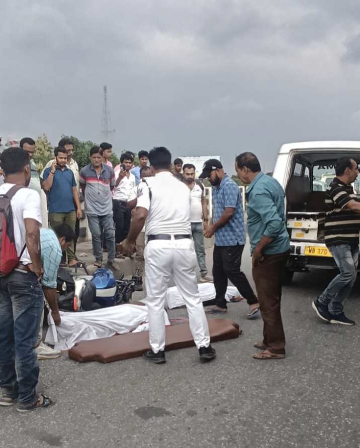 আসানসোলে পথ দুর্ঘটনায় নিহত দুই