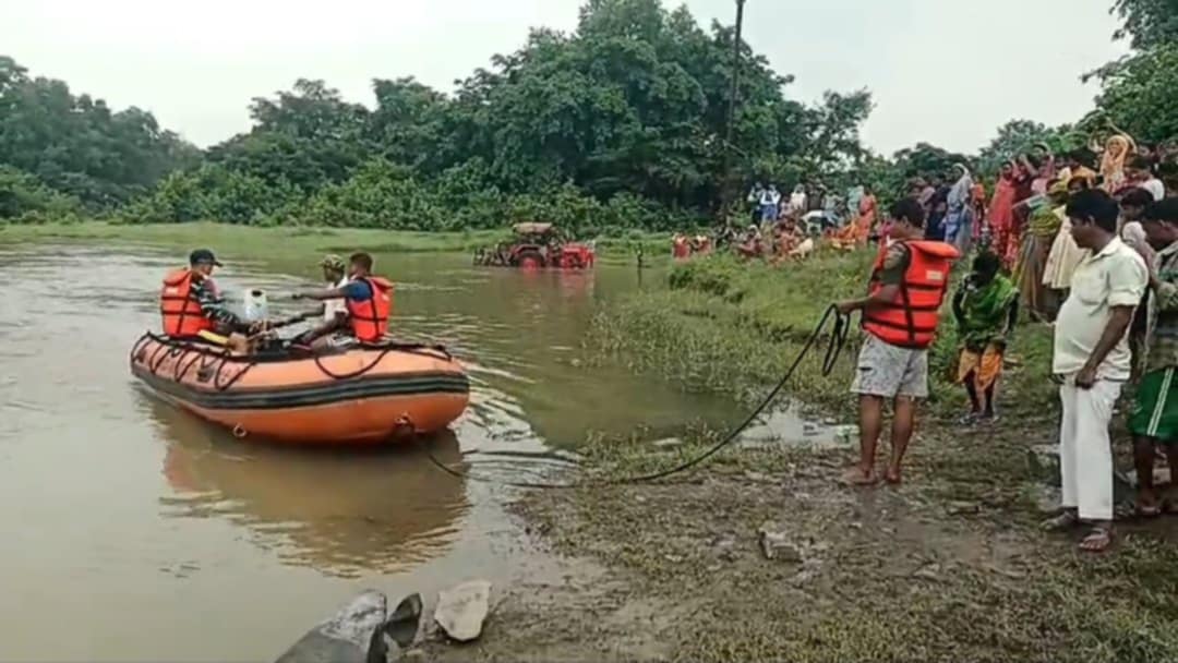 নুনিয়া নদীতে স্নান করতে নেমে ডুবে যায় দশম শ্রেণির ছাত্র