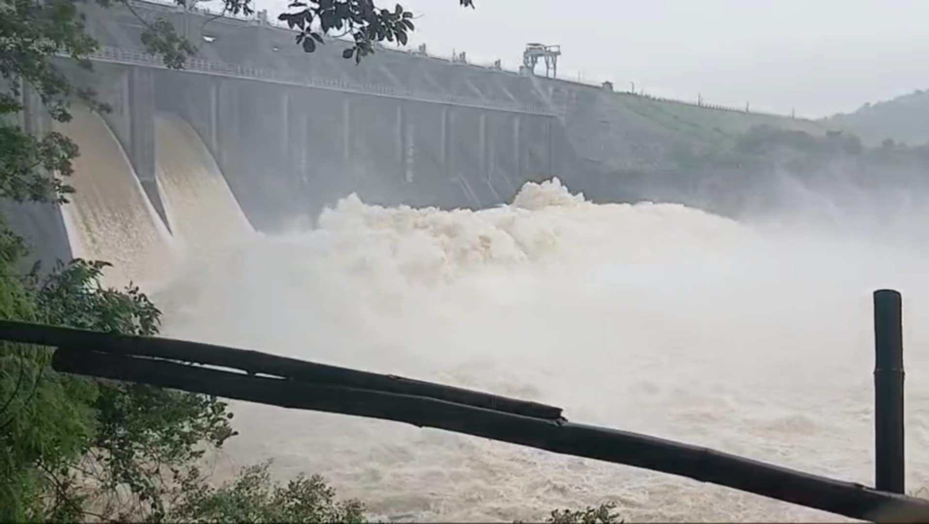 ফের জল ছাড়লো ডিভিসি ফের জল ছাড়লো ডিভিসি