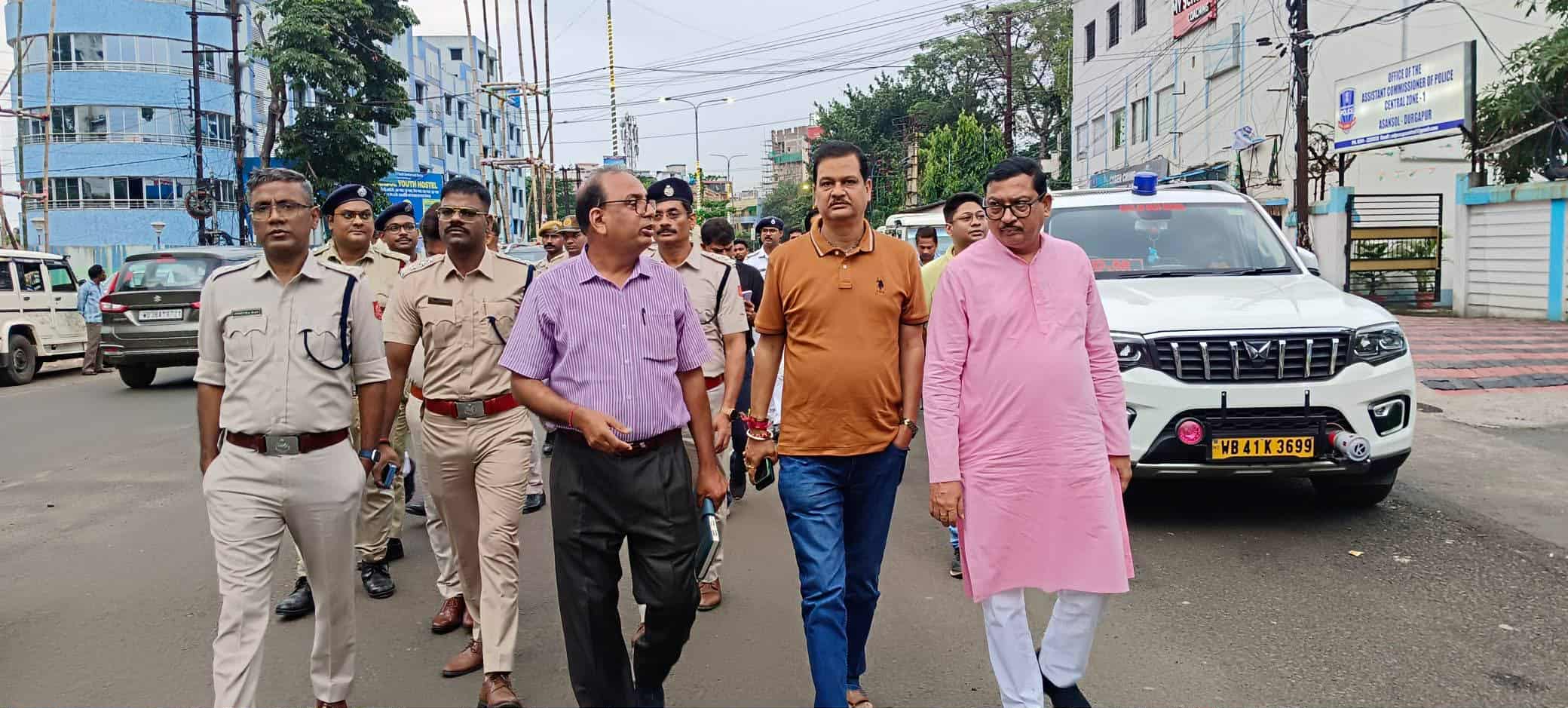 আসানসোলের পূজা কার্নিভাল এলাকা পরিদর্শন আসানসোলের পূজা কার্নিভাল এলাকা পরিদর্শন