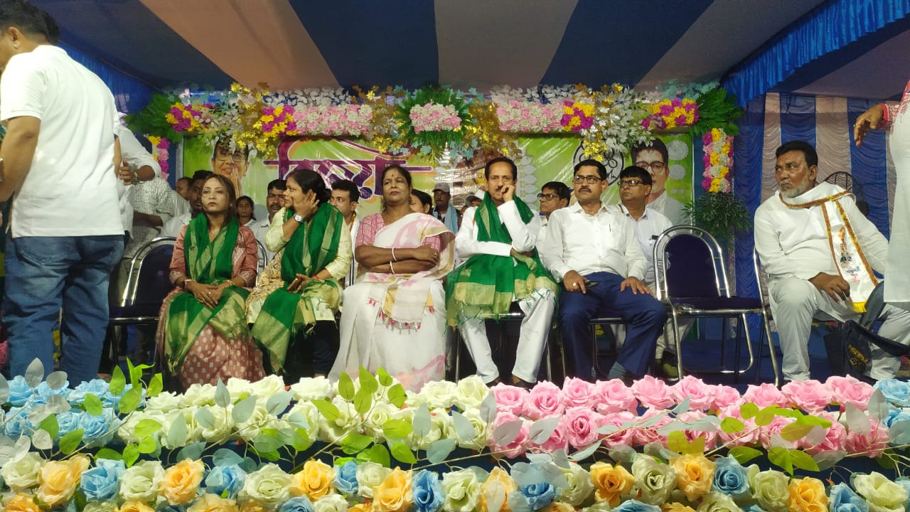 আউসগ্রাম-১ নং ব্লক তৃণমূল কংগ্রেসের উদ্যোগে আয়োজিত হলো বিজয়া সম্মেলনী আউসগ্রাম-১ নং ব্লক তৃণমূল কংগ্রেসের উদ্যোগে আয়োজিত হলো বিজয়া সম্মেলনী