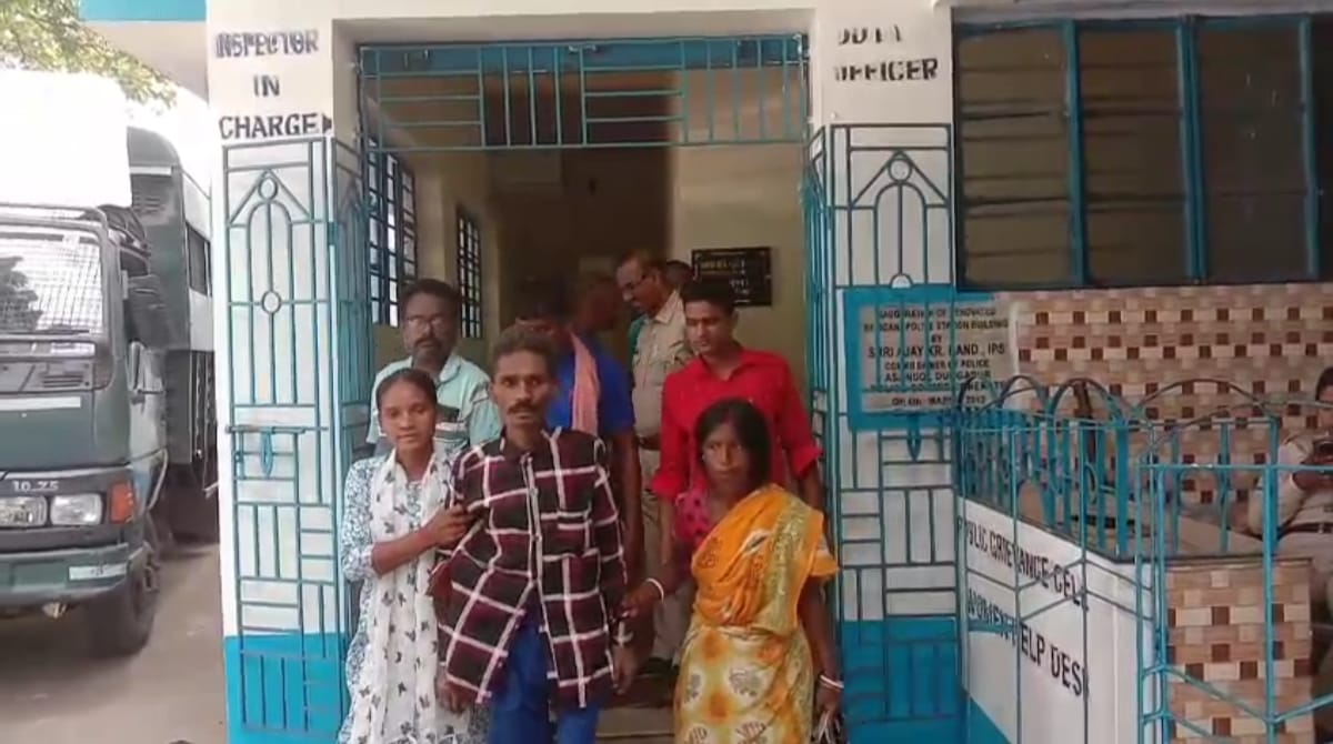 গত ৪ অক্টোবর আসানসোল জেলা হাসপাতাল থেকে নিখোঁজ হওয়া রোগীকে পাওয়া গেল রানীগঞ্জের কাশিডাঙার ডাঙার কালি মন্দির সংলগ্ন এলাকা থেকে গত ৪ অক্টোবর আসানসোল জেলা হাসপাতাল থেকে নিখোঁজ হওয়া রোগীকে পাওয়া গেল রানীগঞ্জের কাশিডাঙার ডাঙার কালি মন্দির সংলগ্ন এলাকা থেকে