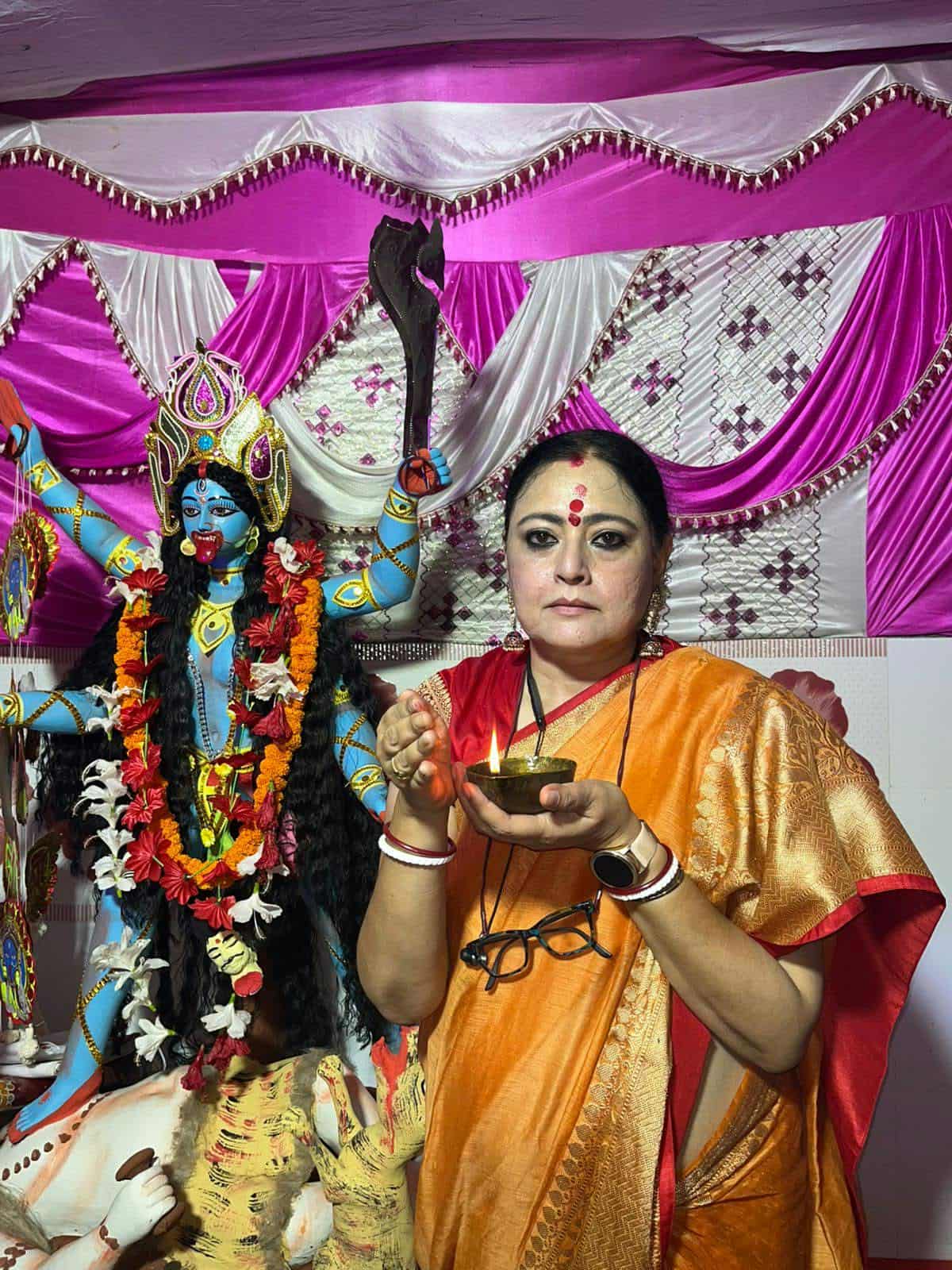 সুস্থ হয়েই জনসংযোগে নেমে পড়লেন বিধায়িকা সুস্থ হয়েই জনসংযোগে নেমে পড়লেন বিধায়িকা
