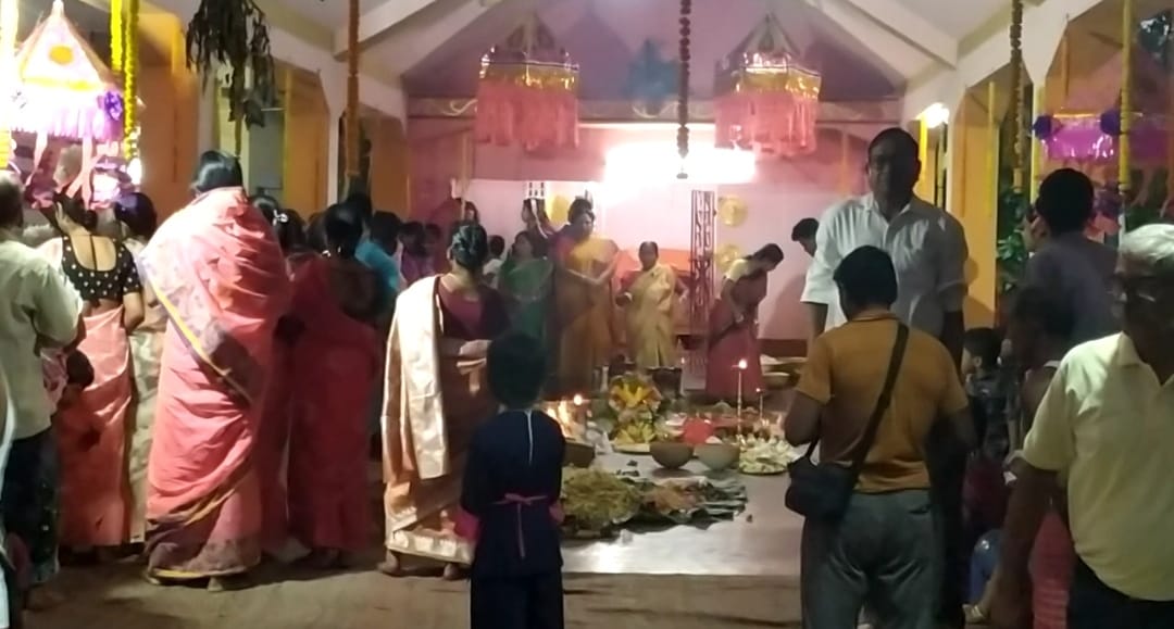 মনসা পুজোয় মেতে উঠল মঙ্গলকোটের গণপুর গ্রাম