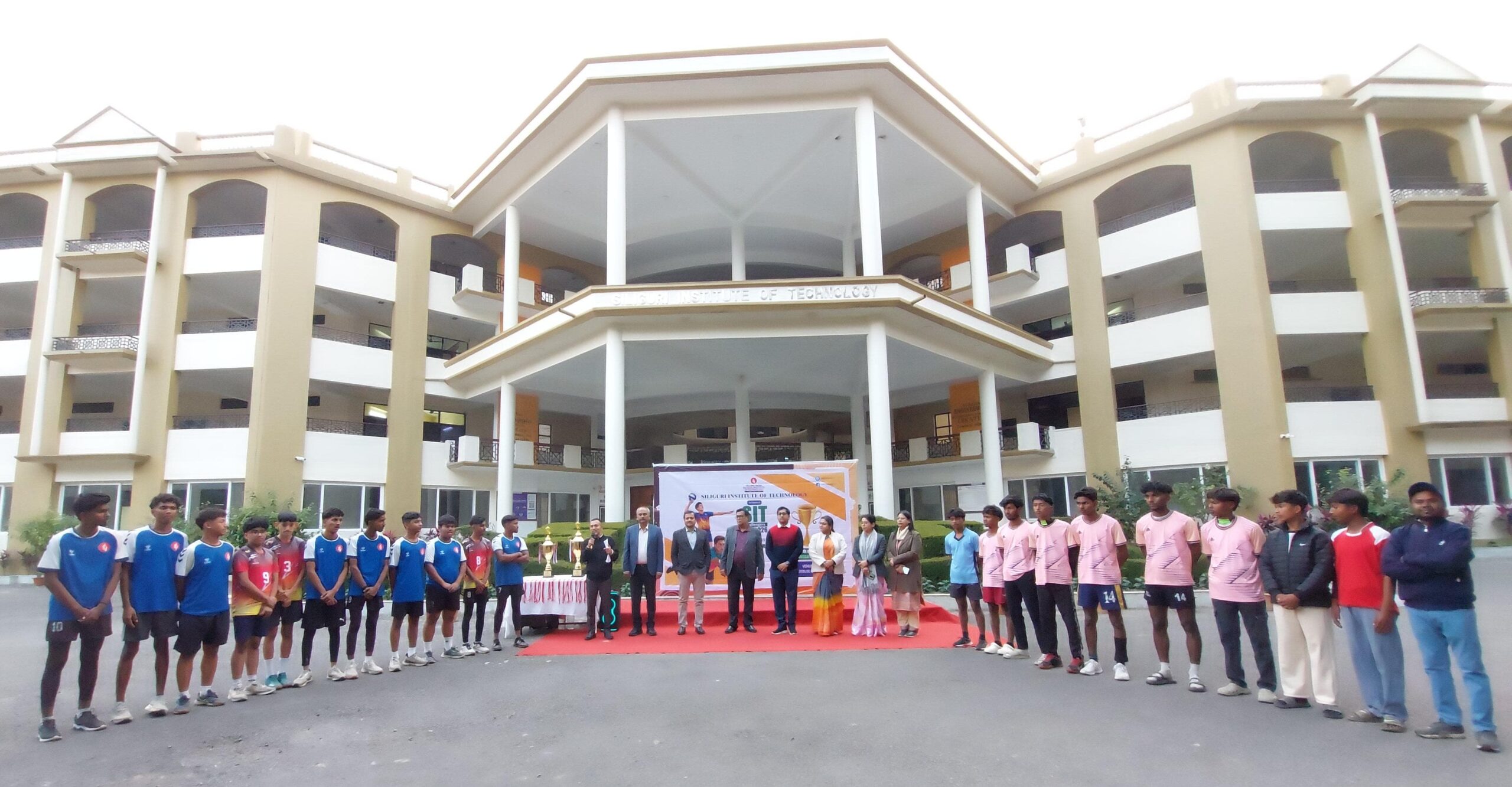 মুকুট জয়ের লড়াই! শিলিগুড়িতে উত্তেজনায় ভরপুর এসআইটি চ্যালেঞ্জার্স কাপ ২০২৬ ভলিবল টুর্নামেন্ট