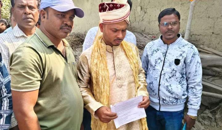 বিয়ের দিনে বিয়ের মণ্ডপে না গিয়ে সার এর শুনানিতে পৌঁছলেন বর