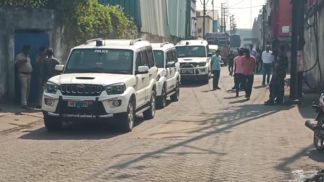 বিবাহ বহির্ভূত সম্পর্কের জের, স্ত্রীকে খুনের অভিযোগ স্বামীর বিরুদ্ধে