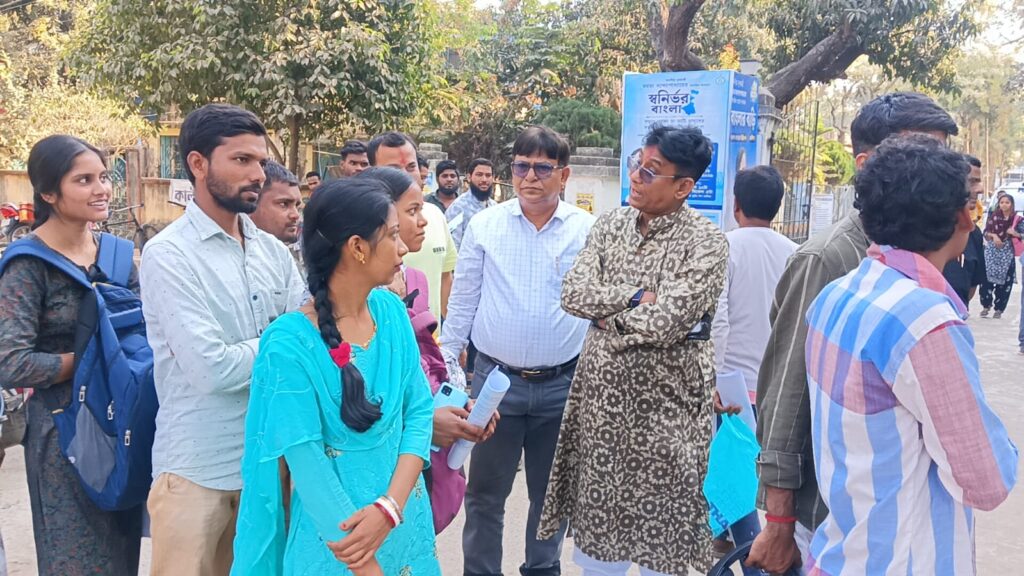 কর্তব্যে অটল আউসগ্রামের বিধায়ক