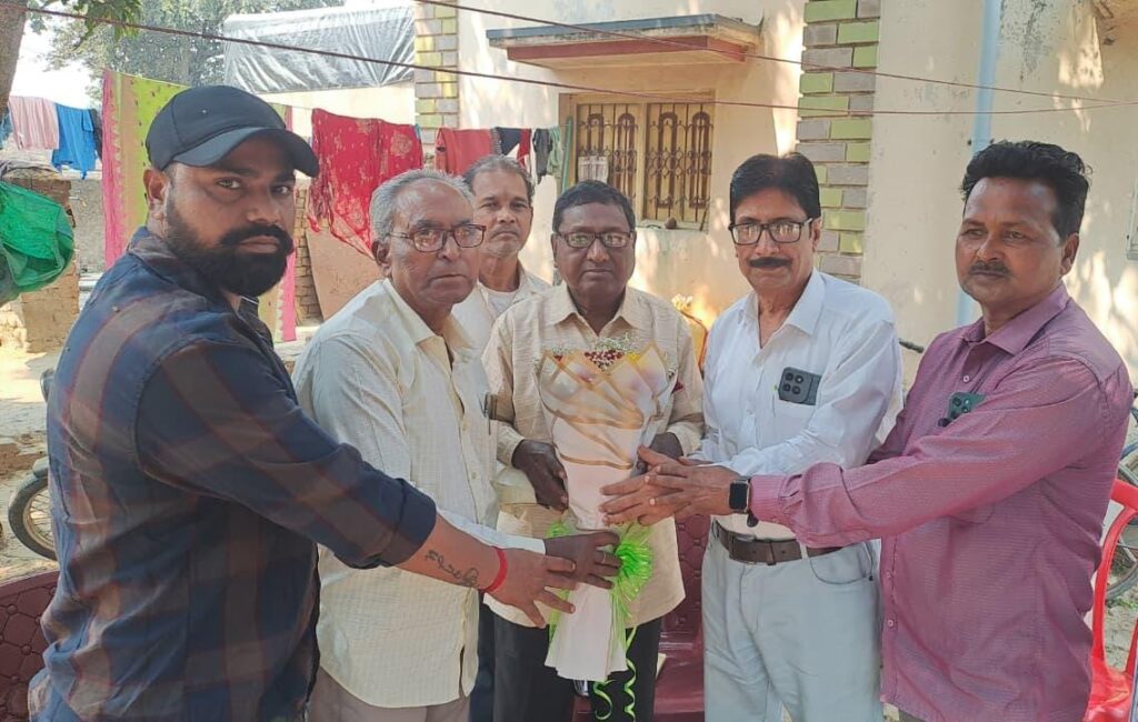 বঙ্গভূষণ সম্মানে সম্মানিত নন্দলাল বাউরিকে বিশেষ সম্মান জানালো সালানপুর ব্লক তৃণমূল কংগ্রেস