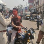 নিয়ামতপুরে হোলির দিনে ট্রাফিক পুলিশের অভিযান, মদ্যপ্প্ অবস্থায় বাইক চালকদের মেশিন দিয়ে পরীক্ষা