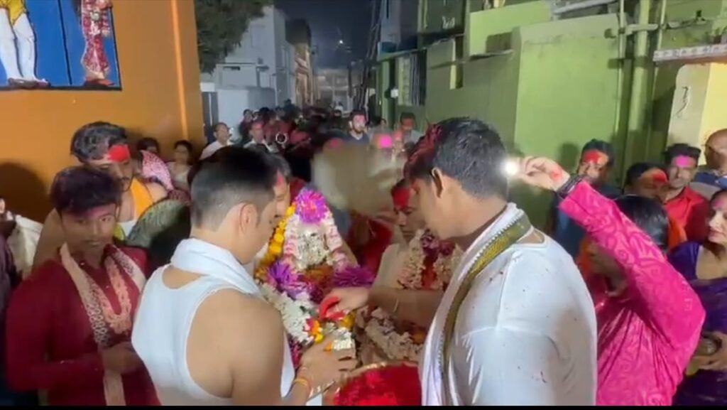 ফের রংয়ের উৎসব,পঞ্চম দোল কুলটির মিঠানি গ্রামে