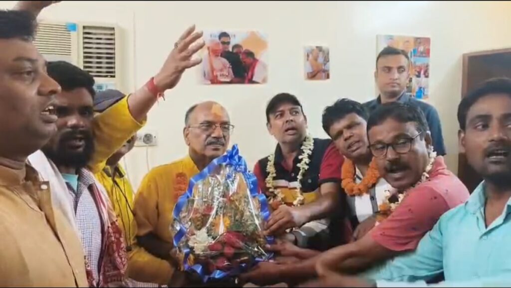 কুলটিতে বিজেপির জোরালো প্রতিদ্বন্দ্বিতা: ডঃ অজয় পোদ্দার পুনরায় মনোনয়ন, দলীয় কর্মী ও জনসাধারণের মধ্যে উৎসাহের সঞ্চার