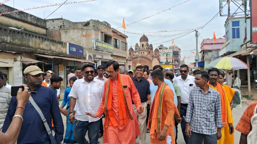 বীরভূমে জয়ের বার্তা দিলেন বিজেপি প্রার্থী 