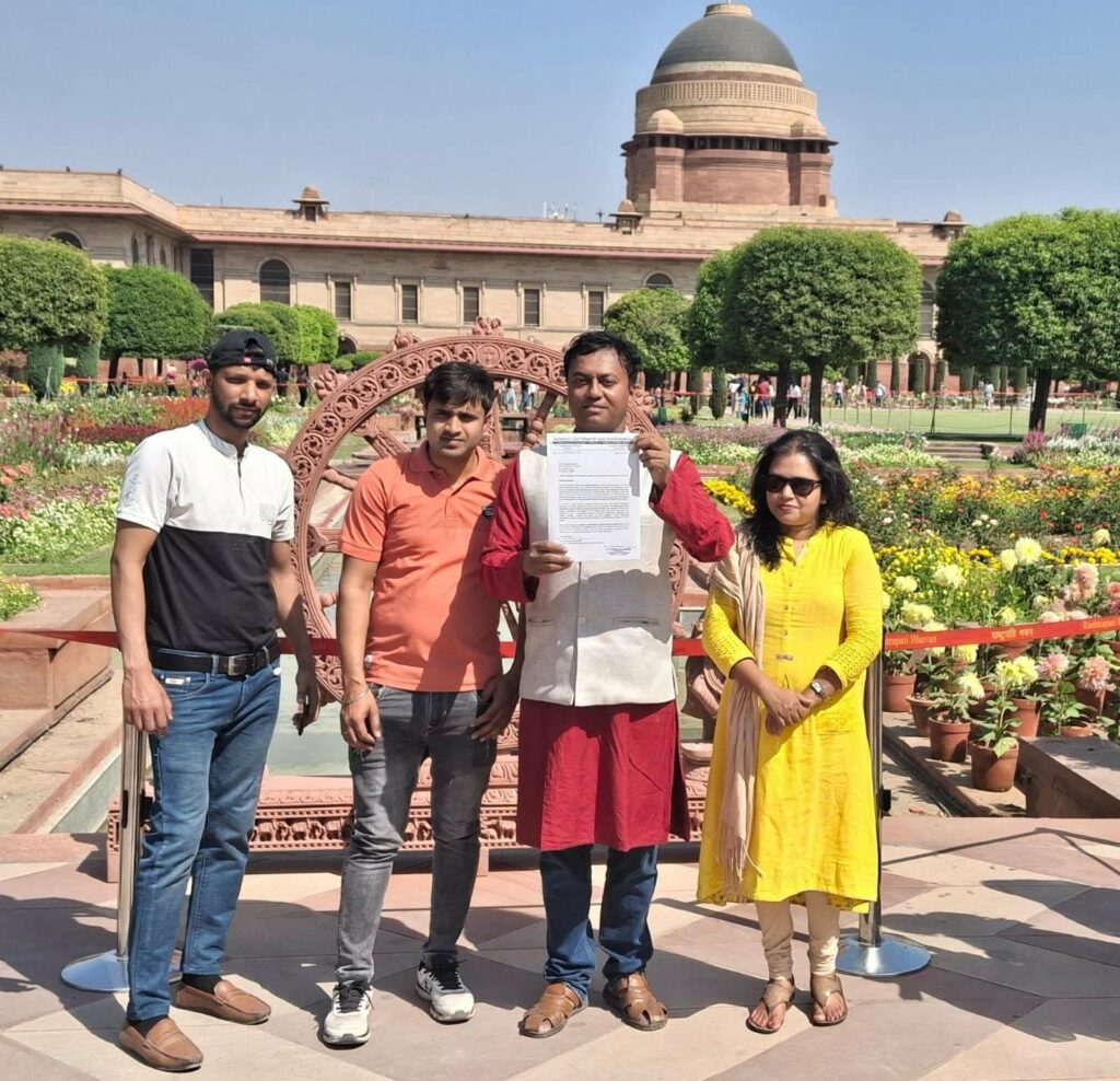 যৌণ কর্মীদের অধিকারের দাবীতে রাষ্ট্রপতির দরবারে হিন্দুমহাসভা