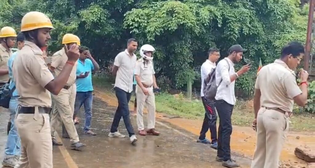 দুর্গাপুরের সিটি সেন্টারে আতঙ্ক, আইওসি-র গ্যাসের পাইপলাইন ফেটে বিপত্তি