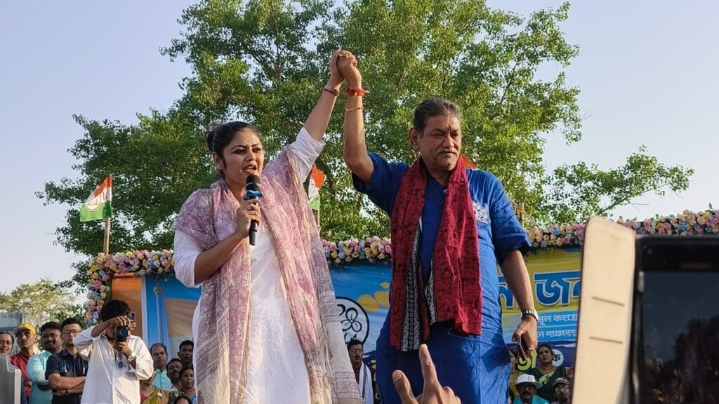 বহুলা মাঠে সায়নী ঘোষের জনসভা, নরেন্দ্রনাথ চক্রবর্তীর জয়ে জোরালো আহ্বান