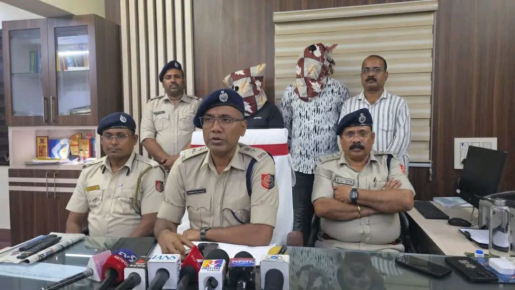 আসানসোলে দেবদ্বীপ হত্যাকাণ্ডে বড় সাফল্য: ধৃত ৩