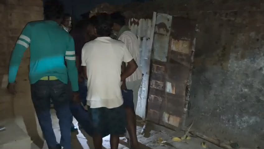 শ্বশুরবাড়িতে জামাইয়ের রহস্যমৃত্যু! মদ্যপ অবস্থায় আত্মহত্যার প্রাথমিক অনুমান পরিবারের